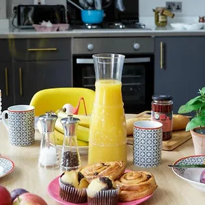 https://dream-stays-bath-beau-street.tophotelsbath.com