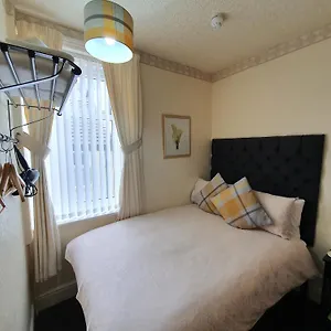 Bed & Breakfast Windsor House