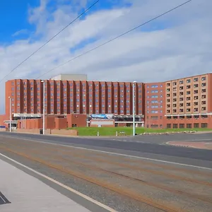 Отель Grand